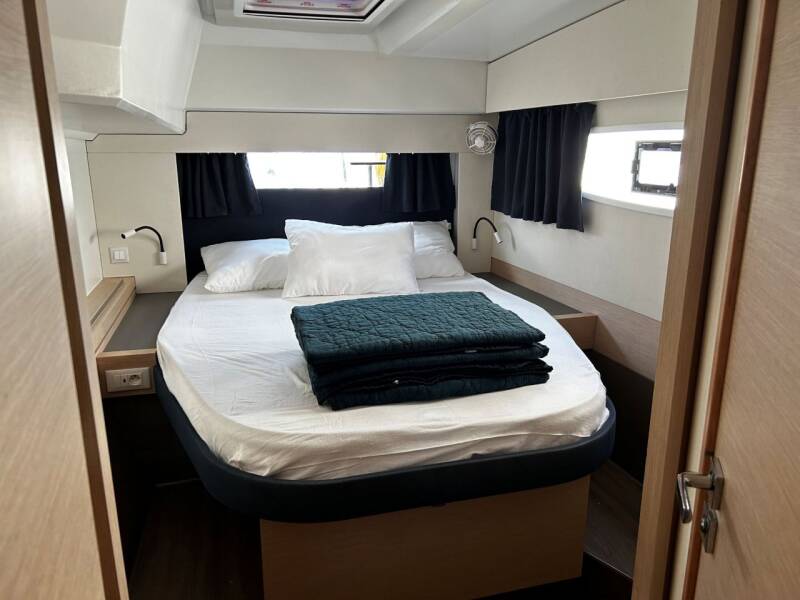 Fountaine Pajot Astrea 42