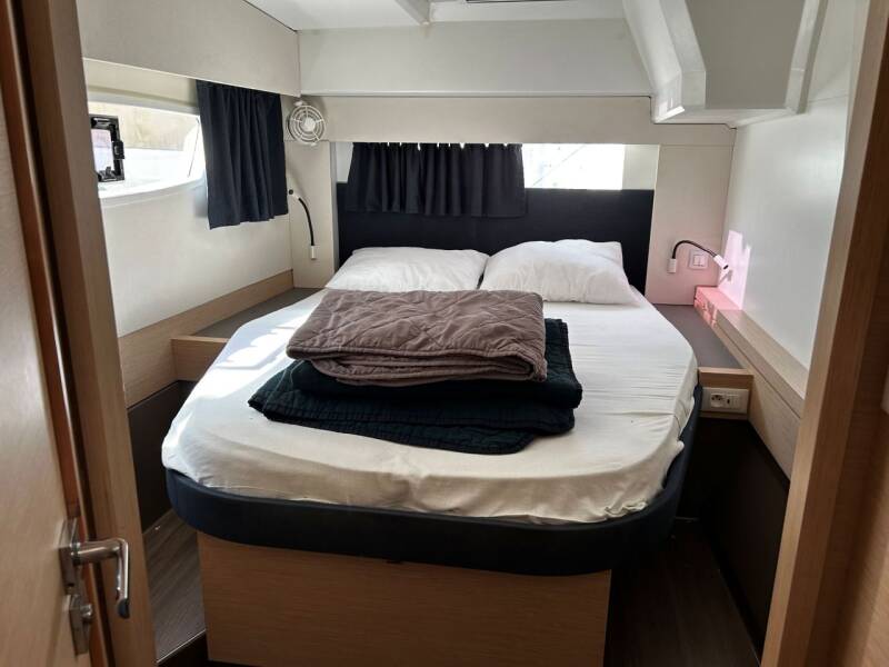 Fountaine Pajot Astrea 42