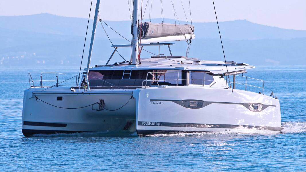 Fountaine Pajot Astrea 42