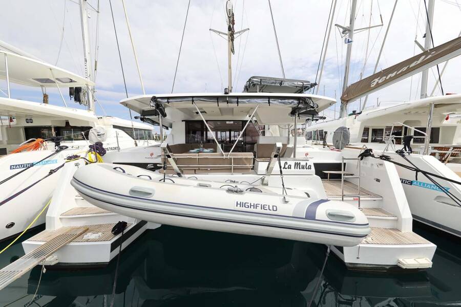 Fountaine Pajot Astrea 42