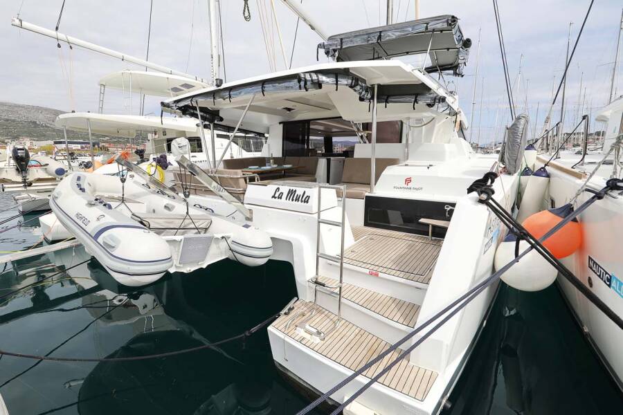 Fountaine Pajot Astrea 42