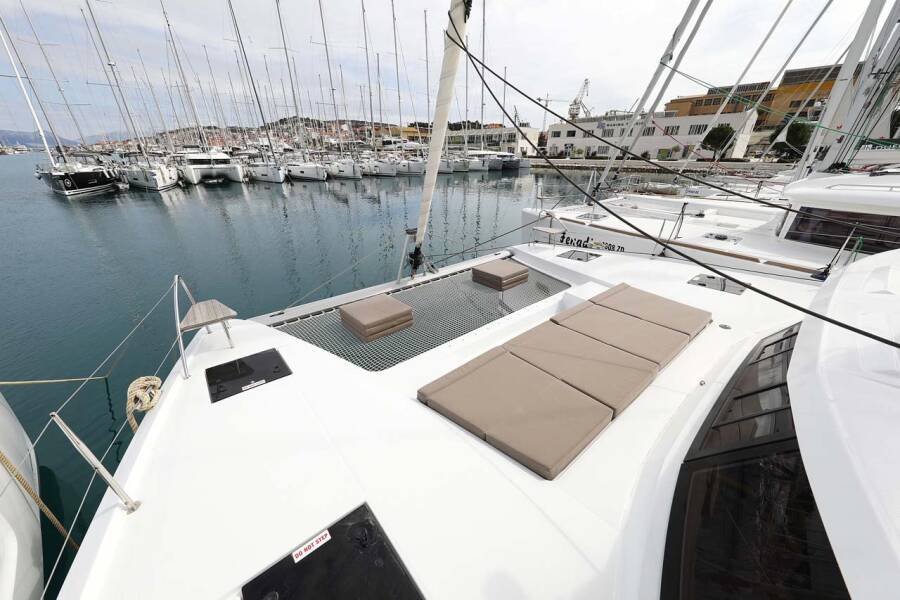 Fountaine Pajot Astrea 42