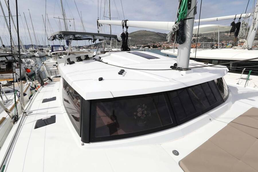 Fountaine Pajot Astrea 42