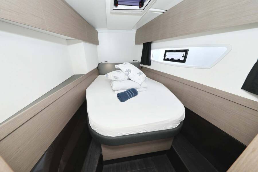 Fountaine Pajot Astrea 42