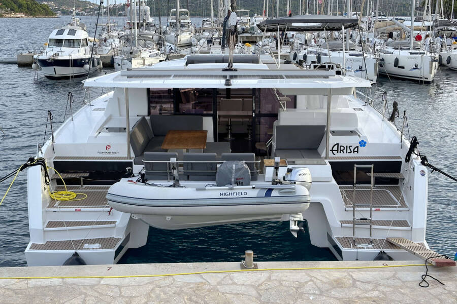 Fountaine Pajot Astrea 42