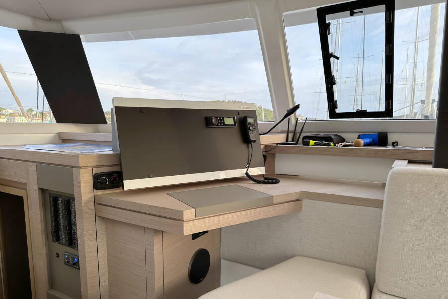 Fountaine Pajot Astrea 42