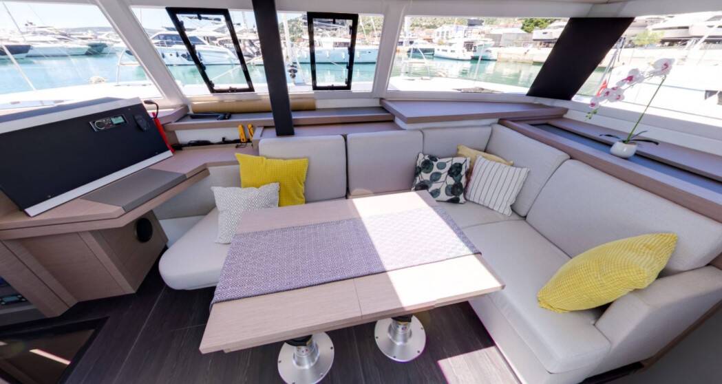 Fountaine Pajot Astrea 42