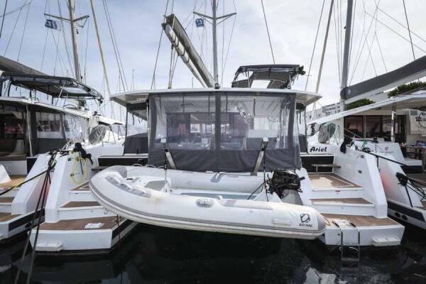 Fountaine Pajot Astrea 42