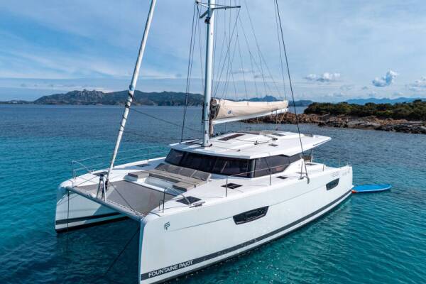 Fountaine Pajot Astrea 42