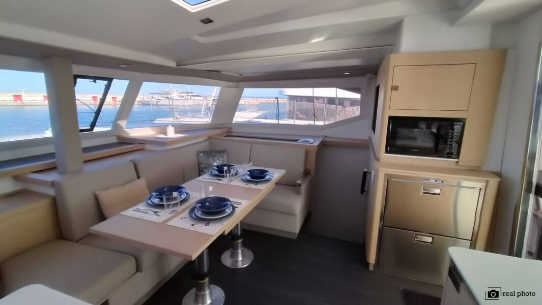 Fountaine Pajot Astrea 42