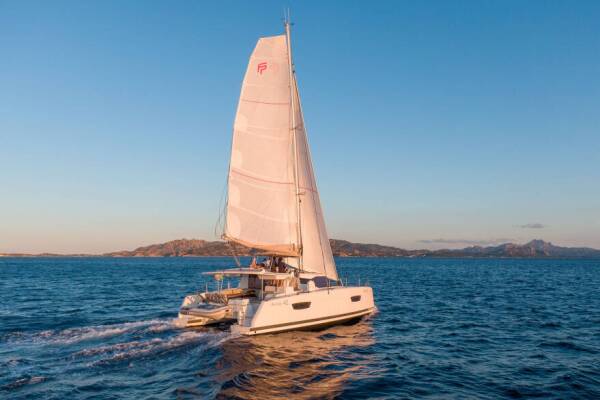 Fountaine Pajot Astrea 42