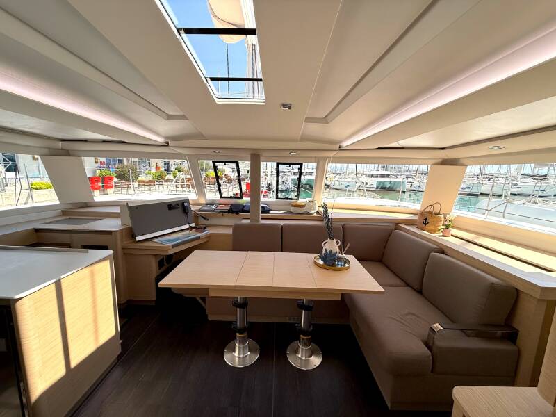 Fountaine Pajot Astrea 42