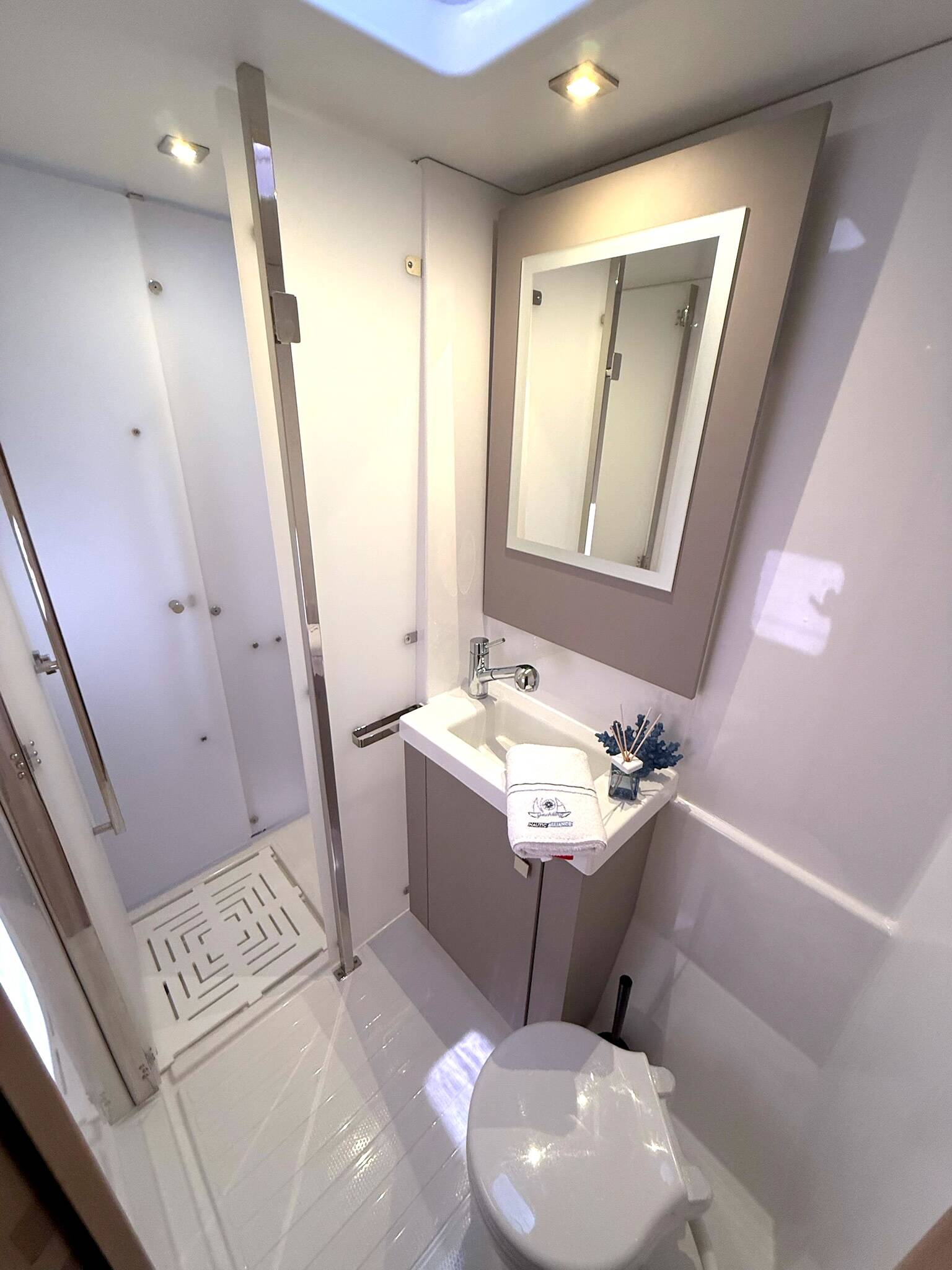 Fountaine Pajot Astrea 42