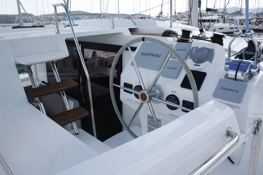 Fountaine Pajot Astrea 42