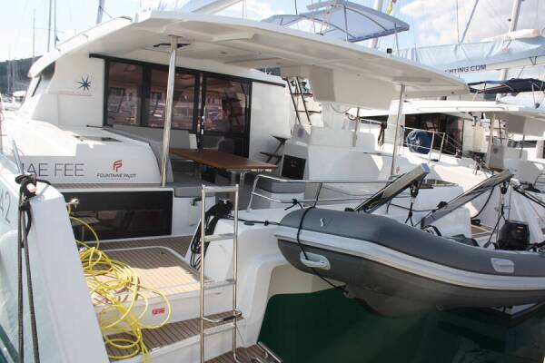 Fountaine Pajot Astrea 42