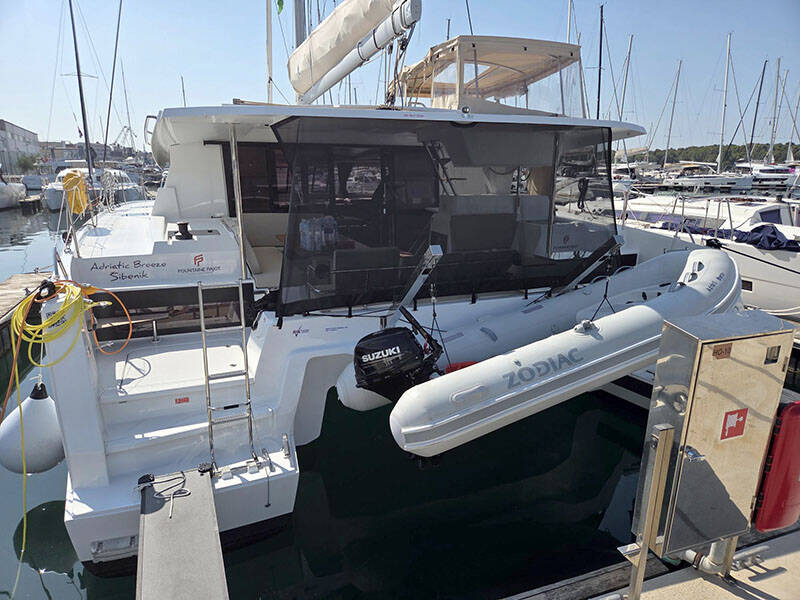 Fountaine Pajot Astrea 42