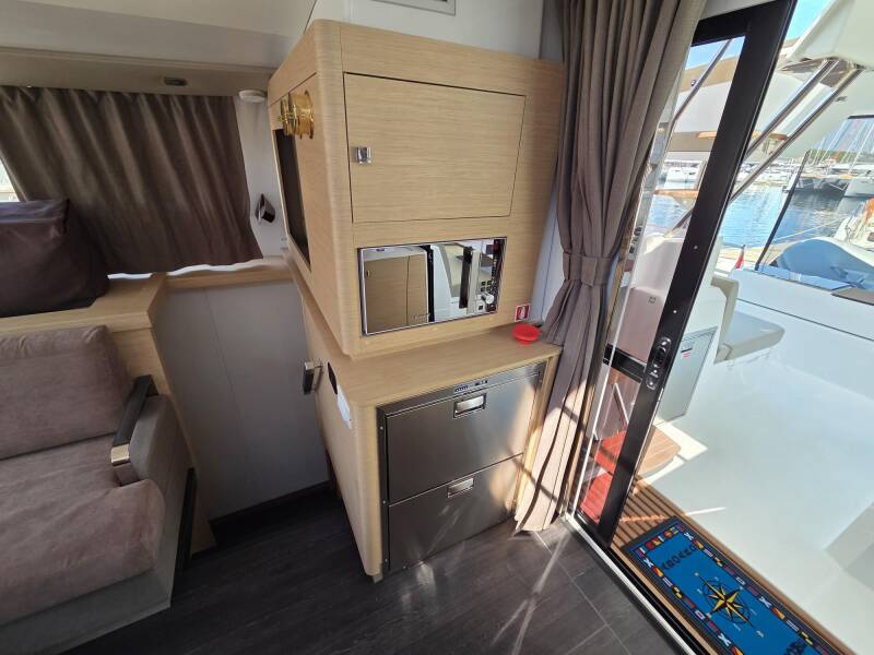 Fountaine Pajot Astrea 42