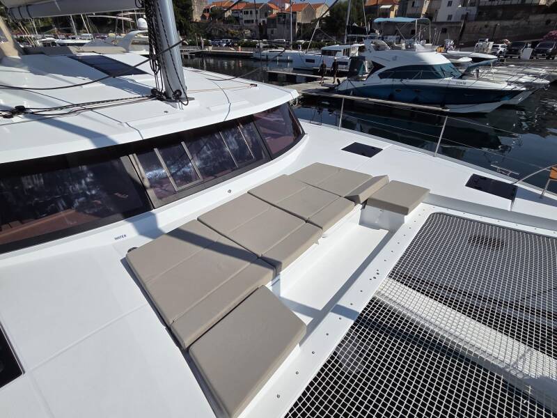 Fountaine Pajot Astrea 42