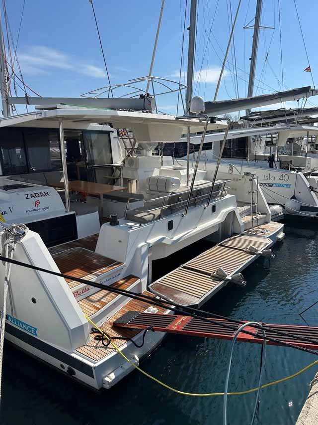 Fountaine Pajot Astrea 42