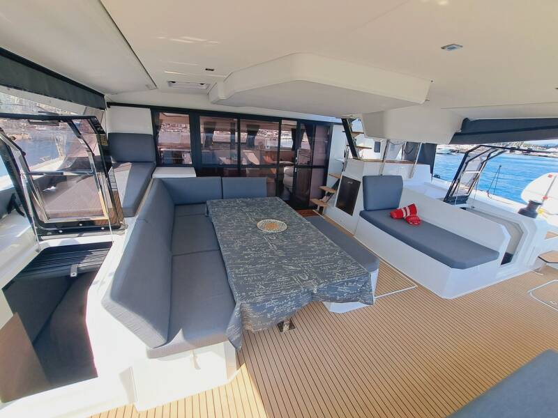 Fountaine Pajot Aura 51