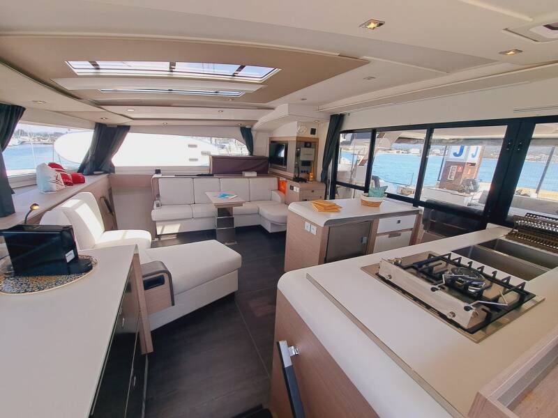 Fountaine Pajot Aura 51