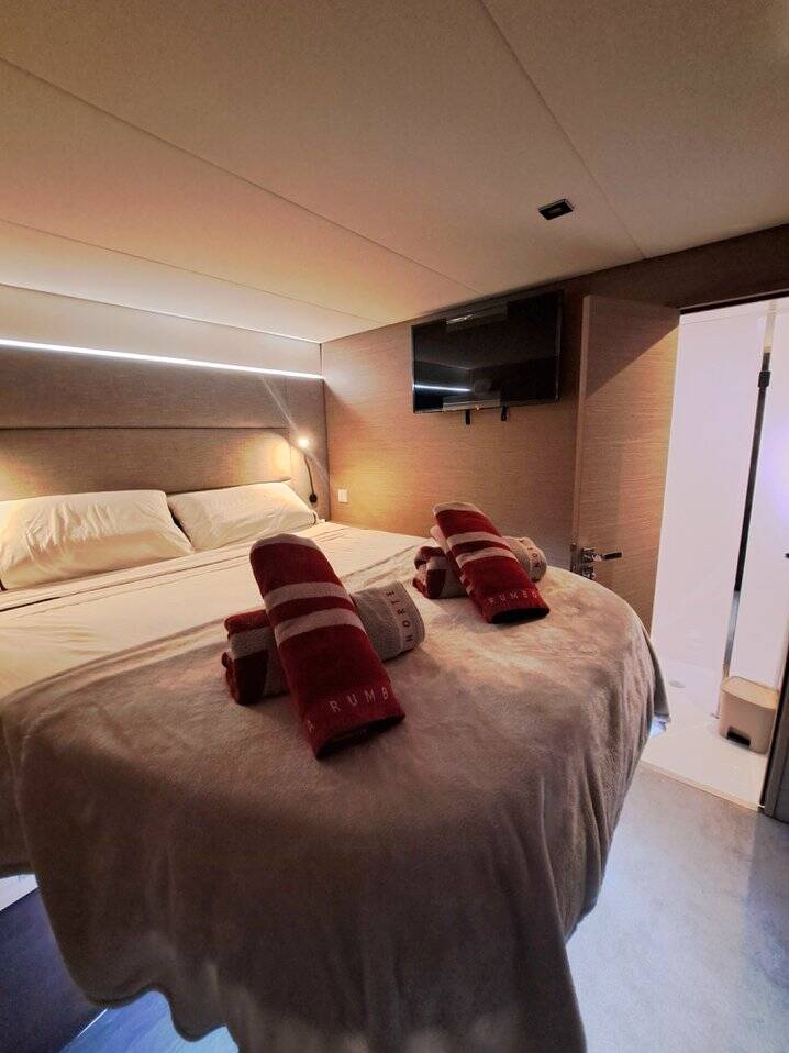 Fountaine Pajot Aura 51