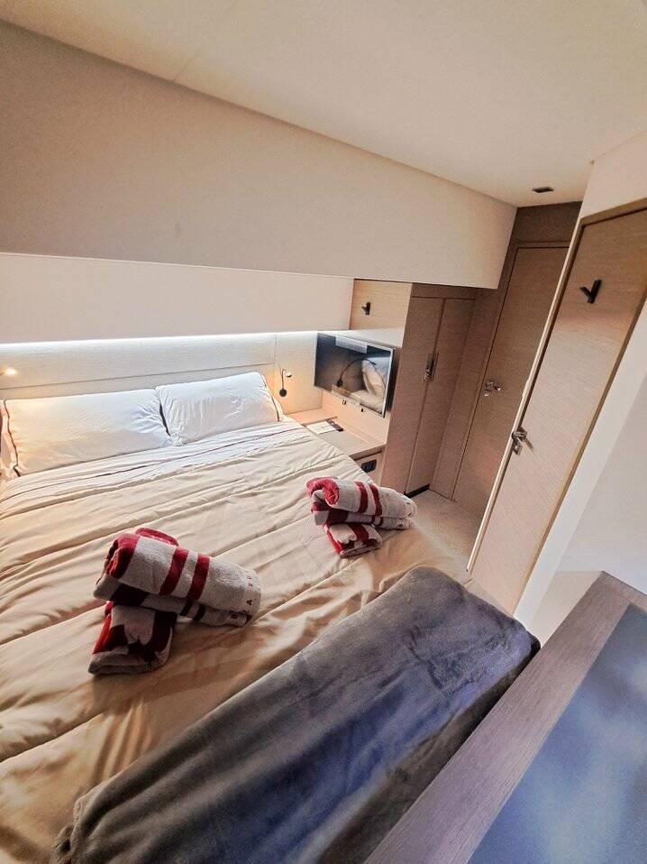 Fountaine Pajot Aura 51