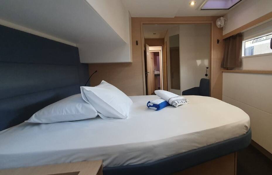 Fountaine Pajot Aura 51