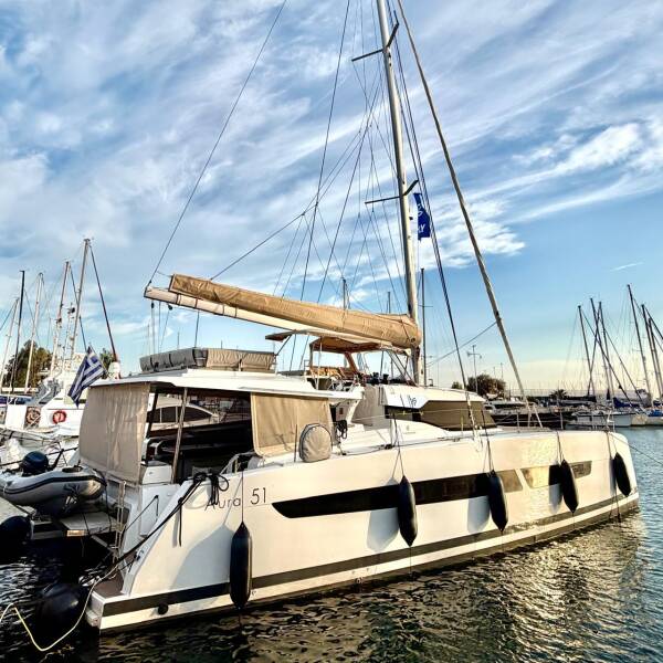 Fountaine Pajot Aura 51