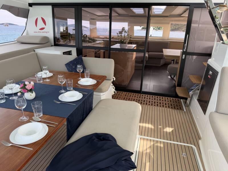Fountaine Pajot Aura 51