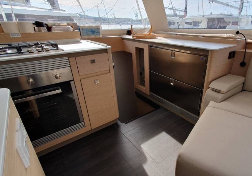 Fountaine Pajot Aura 51