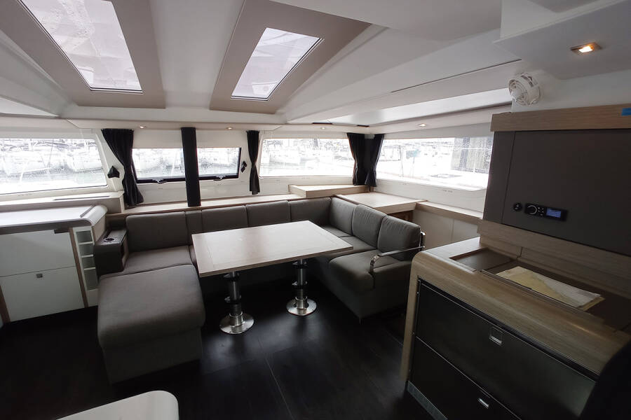 Fountaine Pajot Elba 45