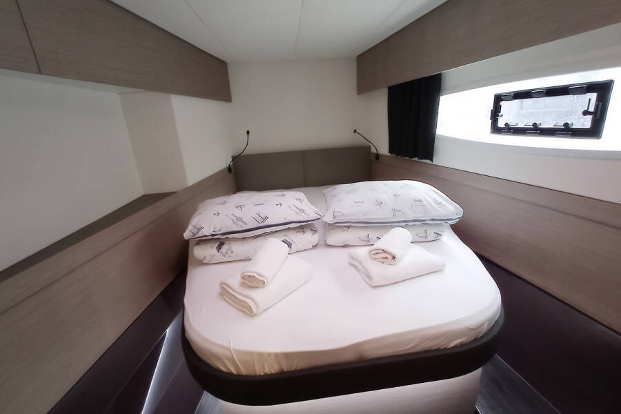 Fountaine Pajot Elba 45