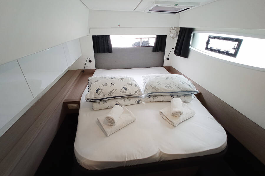 Fountaine Pajot Elba 45