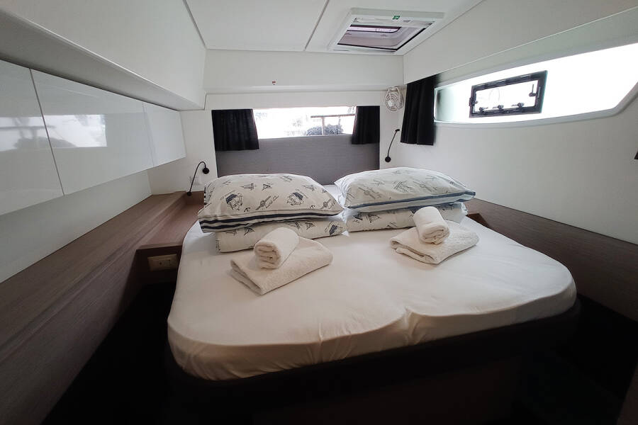 Fountaine Pajot Elba 45