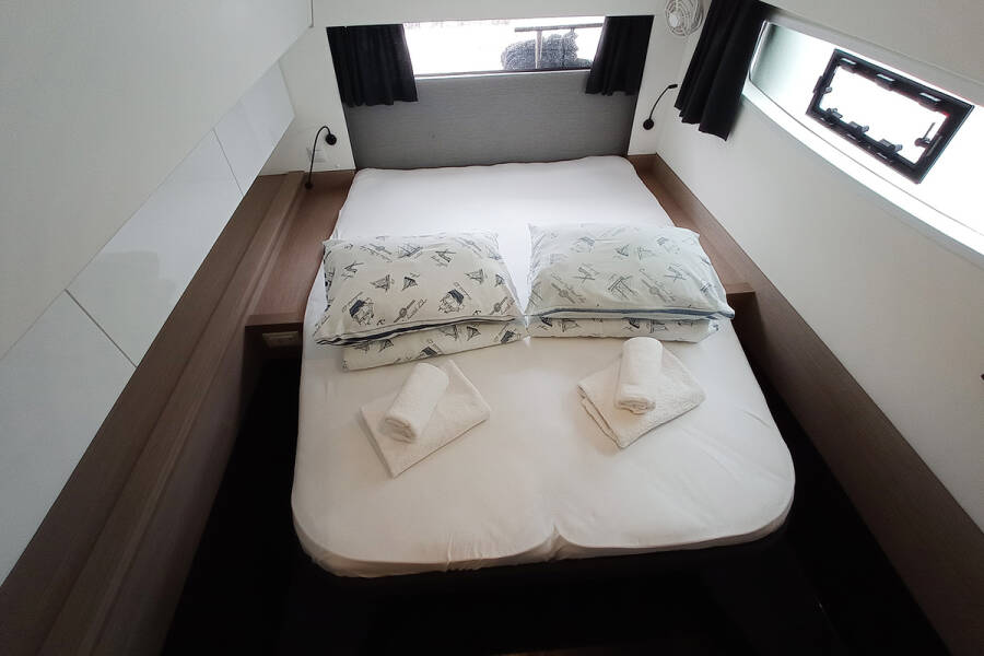 Fountaine Pajot Elba 45