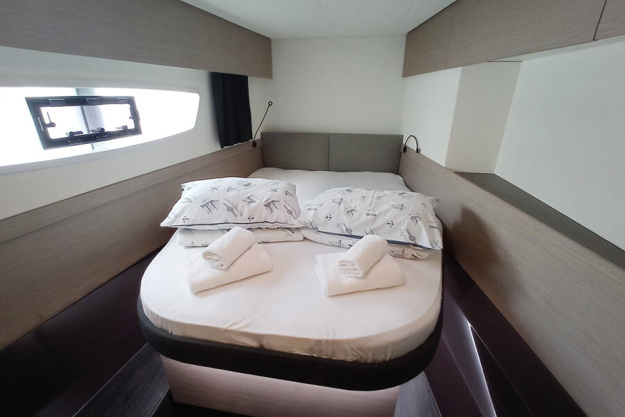 Fountaine Pajot Elba 45