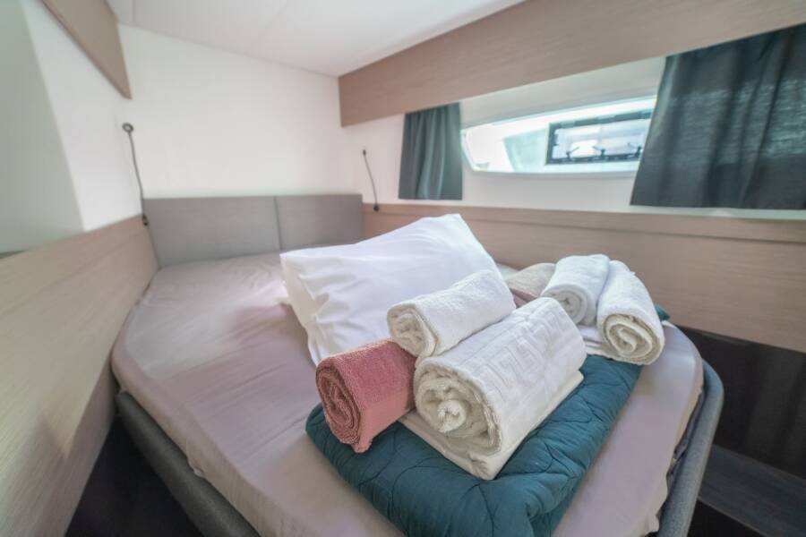 Fountaine Pajot Elba 45