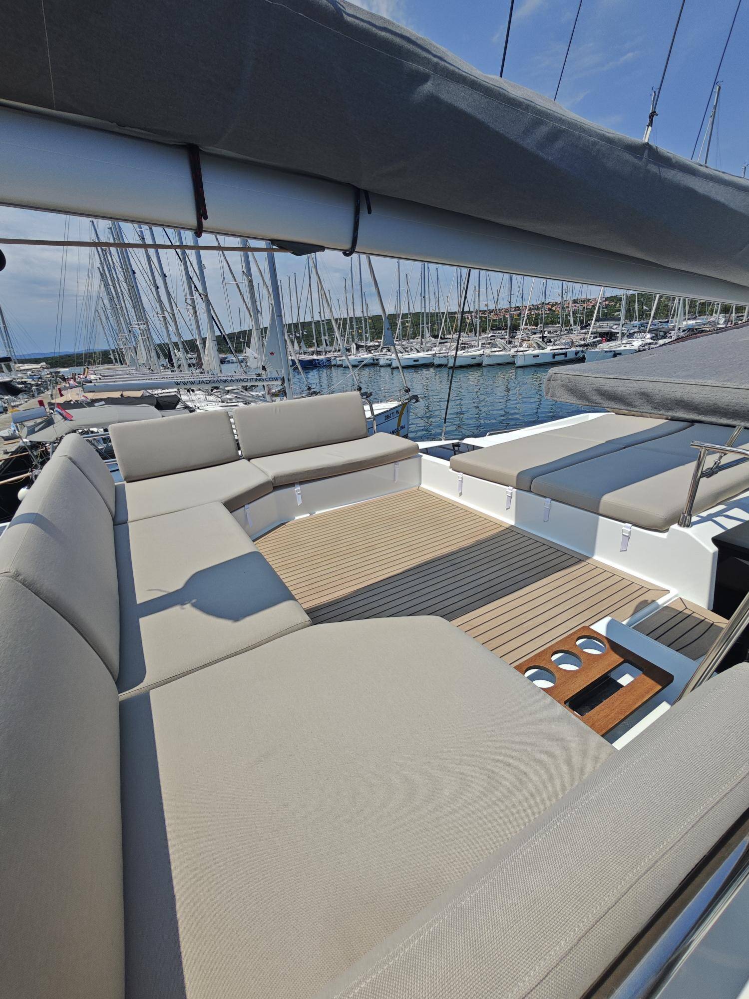 Fountaine Pajot Elba 45
