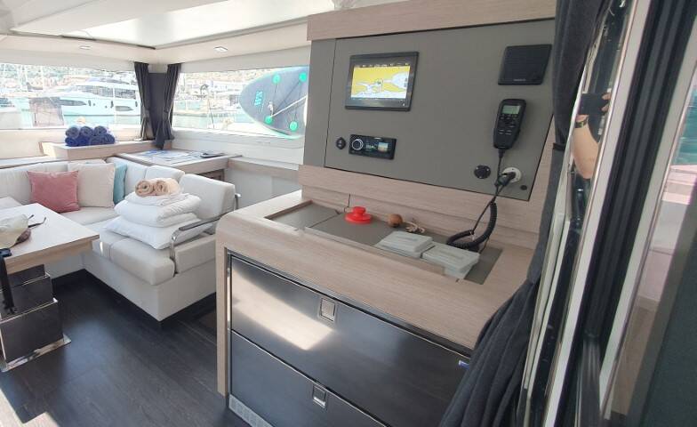 Fountaine Pajot Elba 45