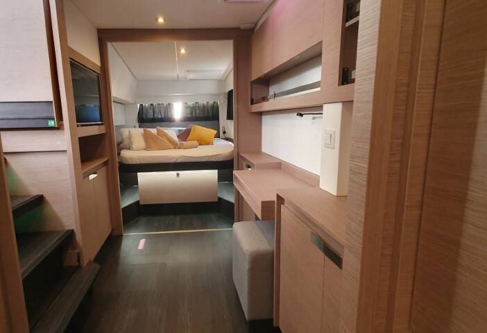 Fountaine Pajot Elba 45