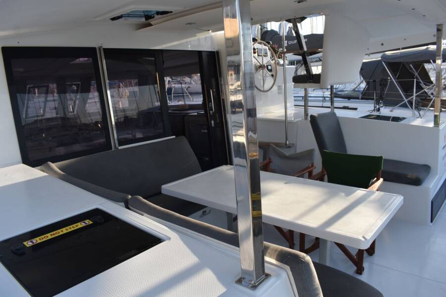 Fountaine Pajot Isla 40
