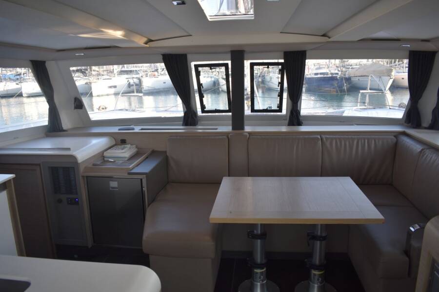 Fountaine Pajot Isla 40