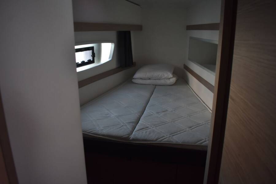 Fountaine Pajot Isla 40