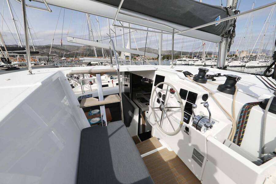 Fountaine Pajot Isla 40