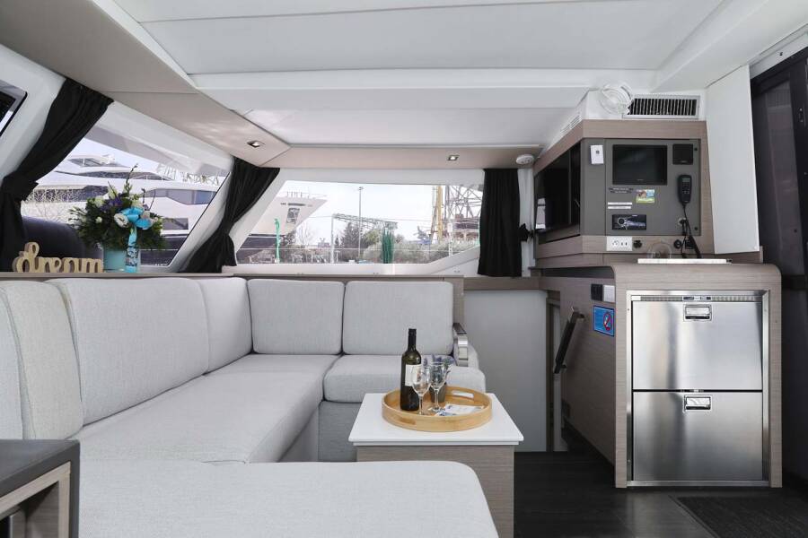 Fountaine Pajot Isla 40