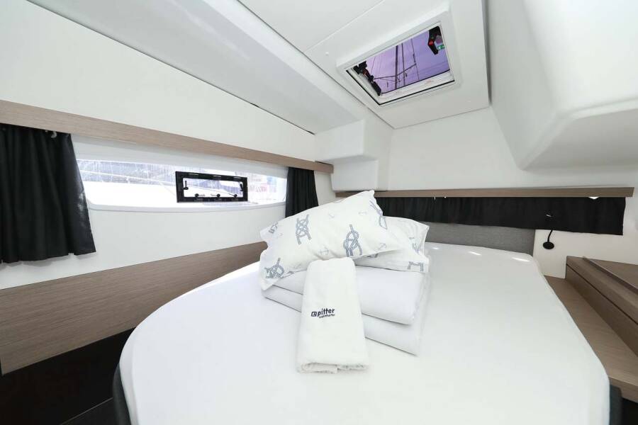 Fountaine Pajot Isla 40