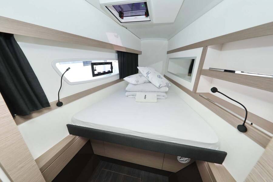 Fountaine Pajot Isla 40