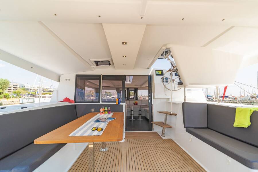 Fountaine Pajot Isla 40