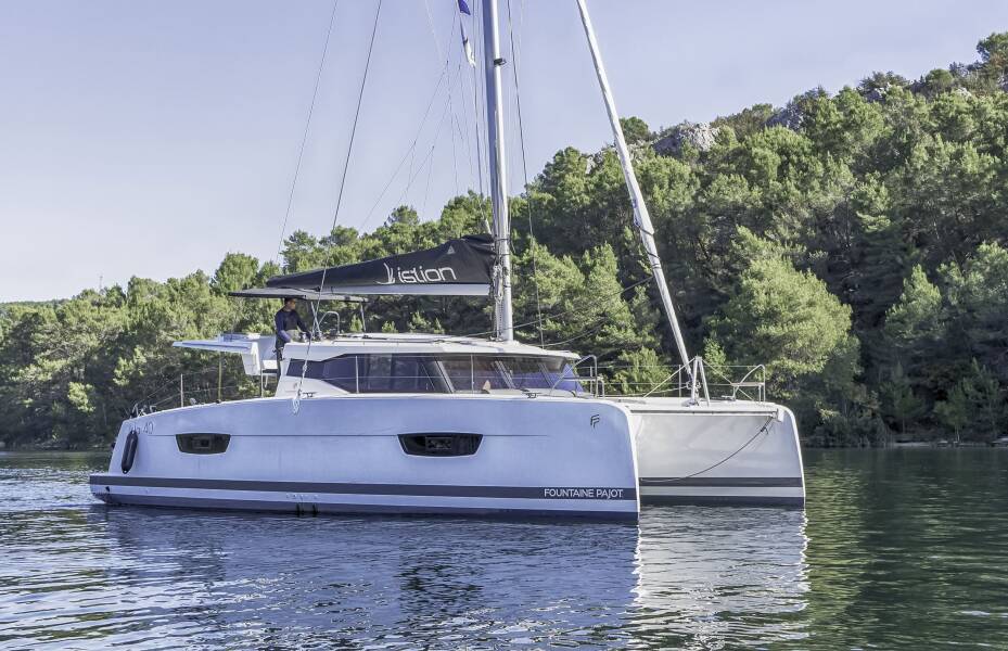 Fountaine Pajot Isla 40